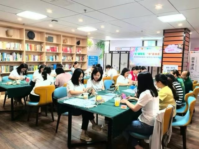 重啟書香，創(chuàng)享時(shí)光‖蒙娜麗莎職工書屋正式開放